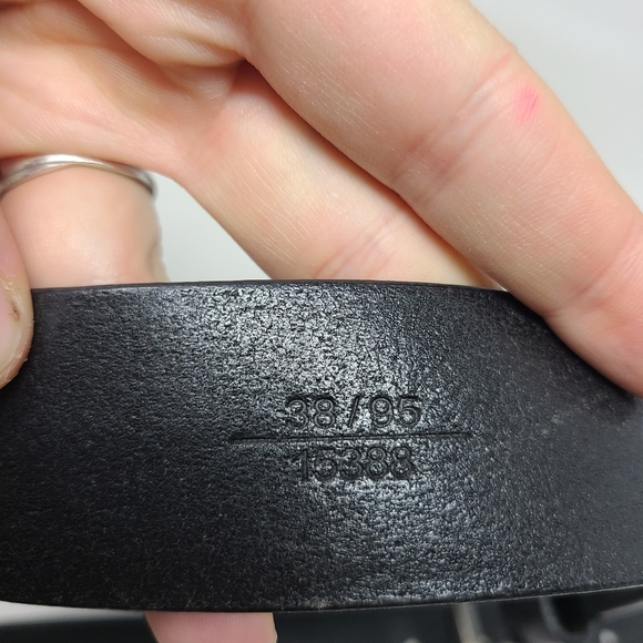 Men’s Tumi Black Leather Belt Size 38 40 Casual Dr - Picture 3 of 7